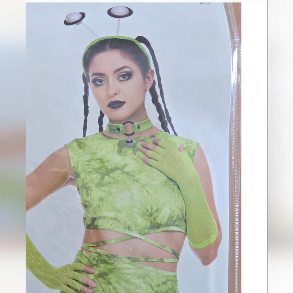 Green Alien  3 Piece Costume Kit